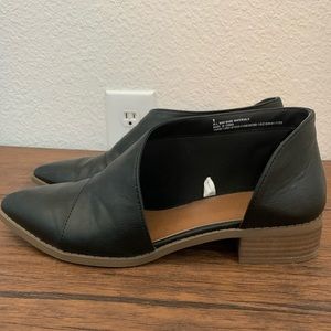 Side cut booties